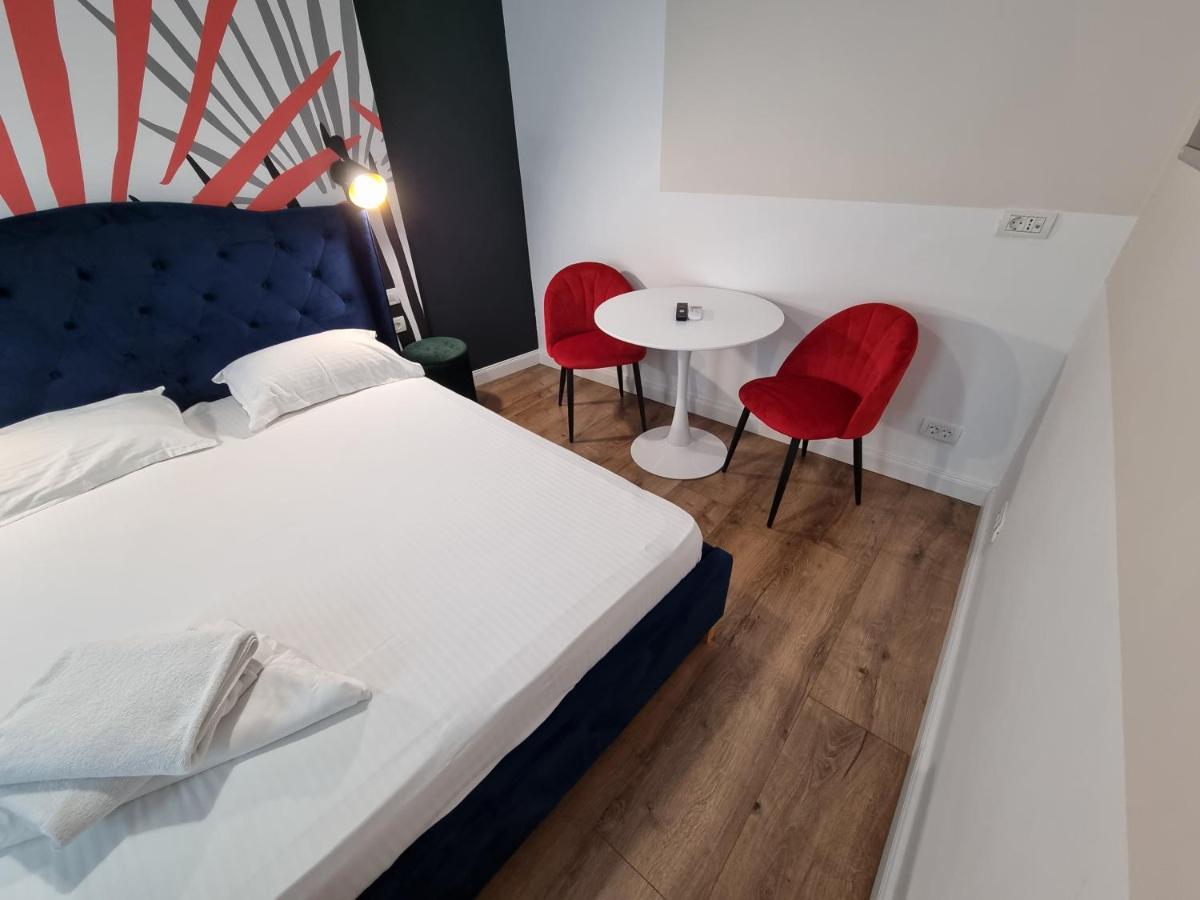 Ideal Accommodation City Center Bukares Bagian luar foto