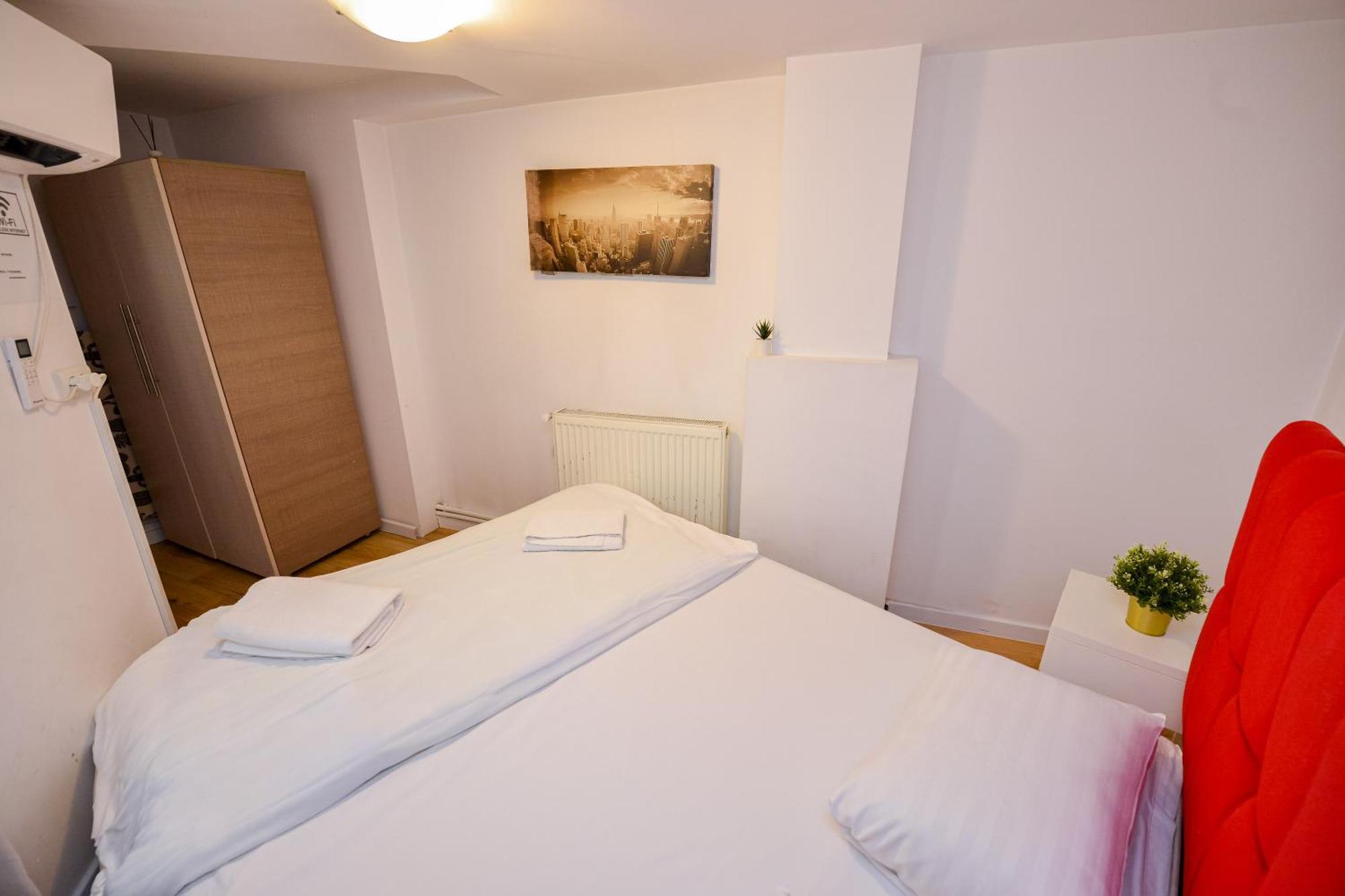 Ideal Accommodation City Center Bukares Bagian luar foto