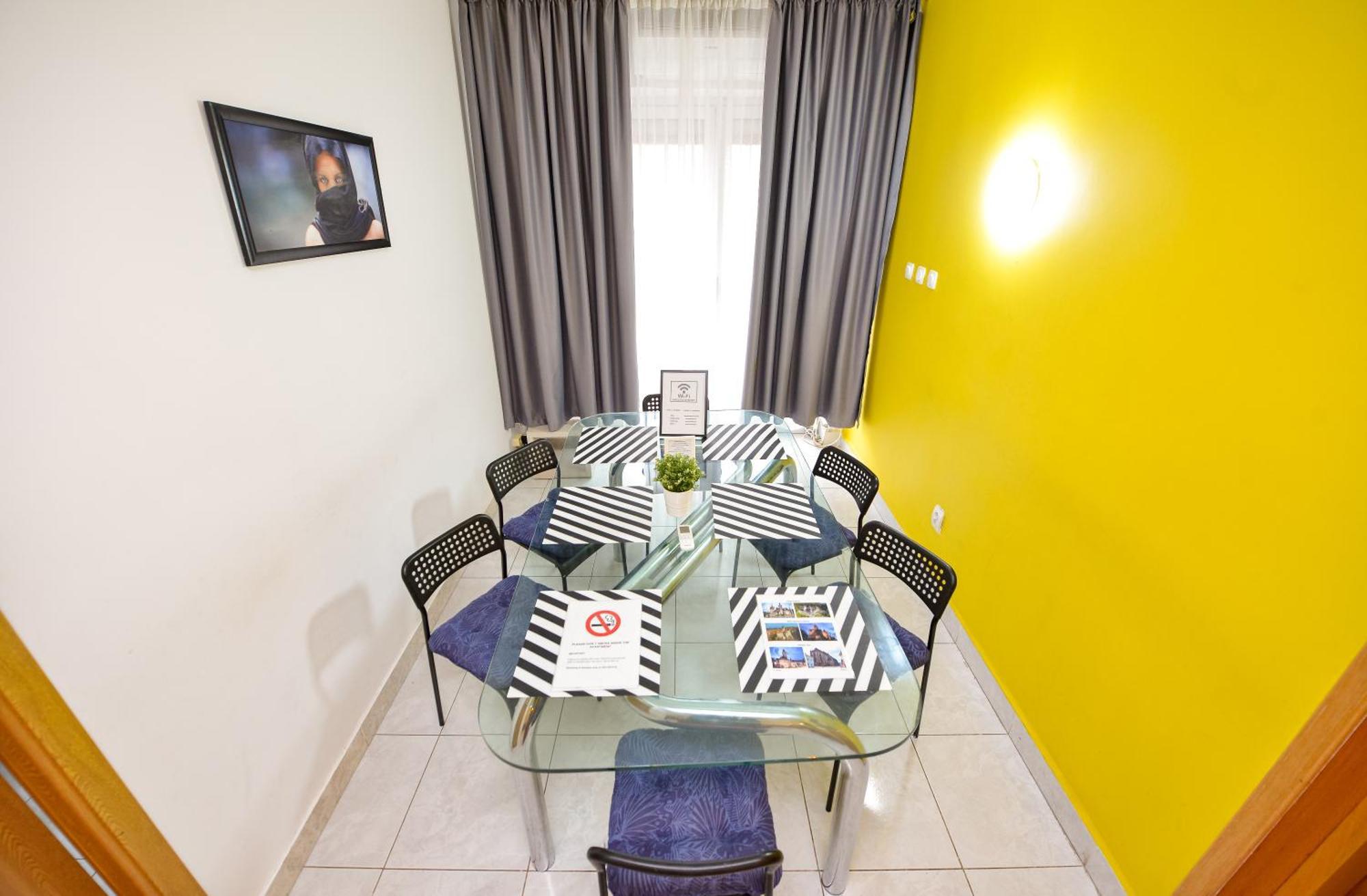 Ideal Accommodation City Center Bukares Bagian luar foto
