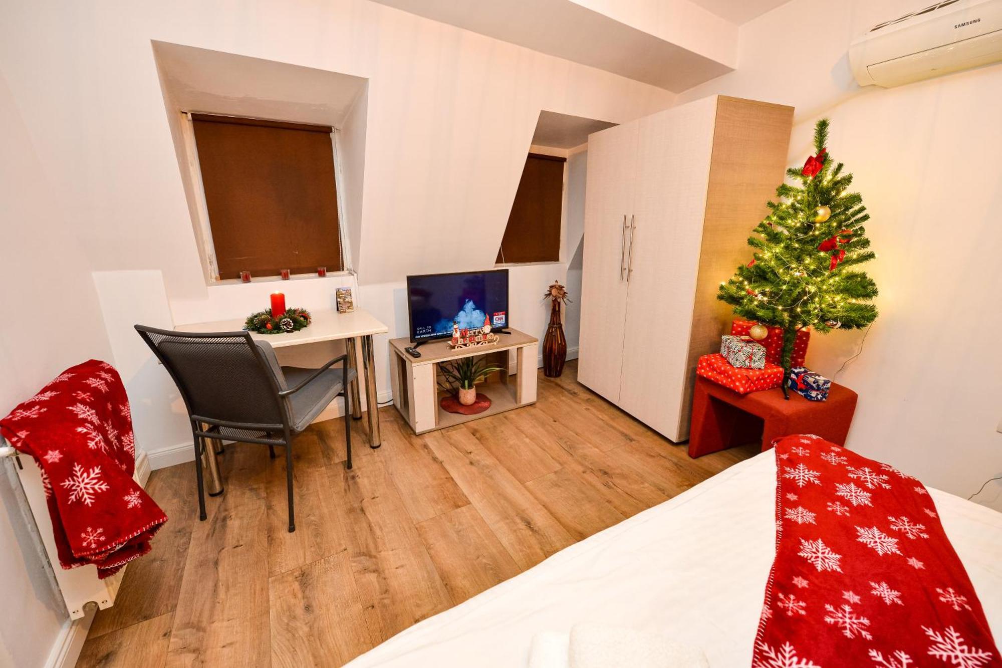 Ideal Accommodation City Center Bukares Bagian luar foto